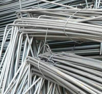 Au lăsat un vecin fără 500 de kilograme de fier fasonat